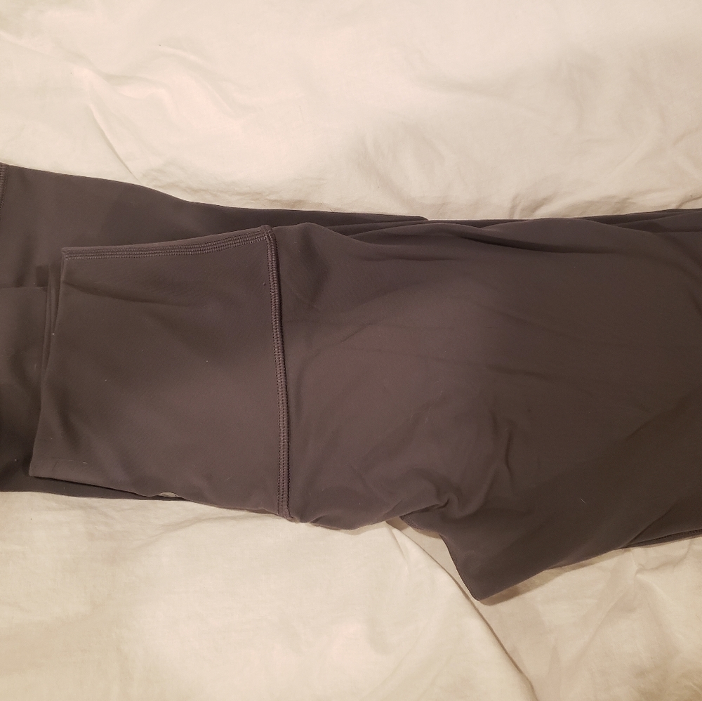 Lululemon Align Leggings 25" size 4